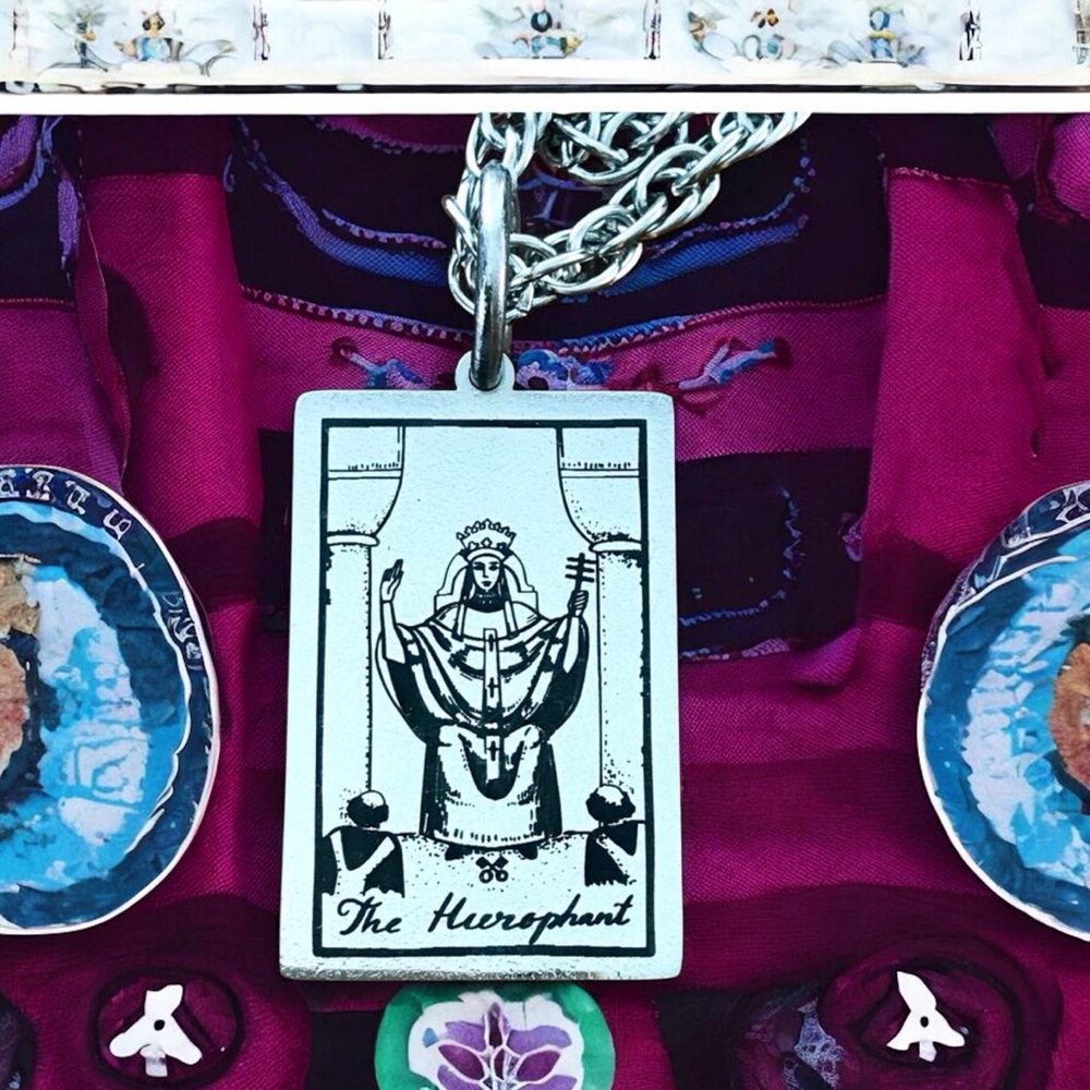 🆕The Hierophant Three Ring Tarot Card Pendant Stainless Steel